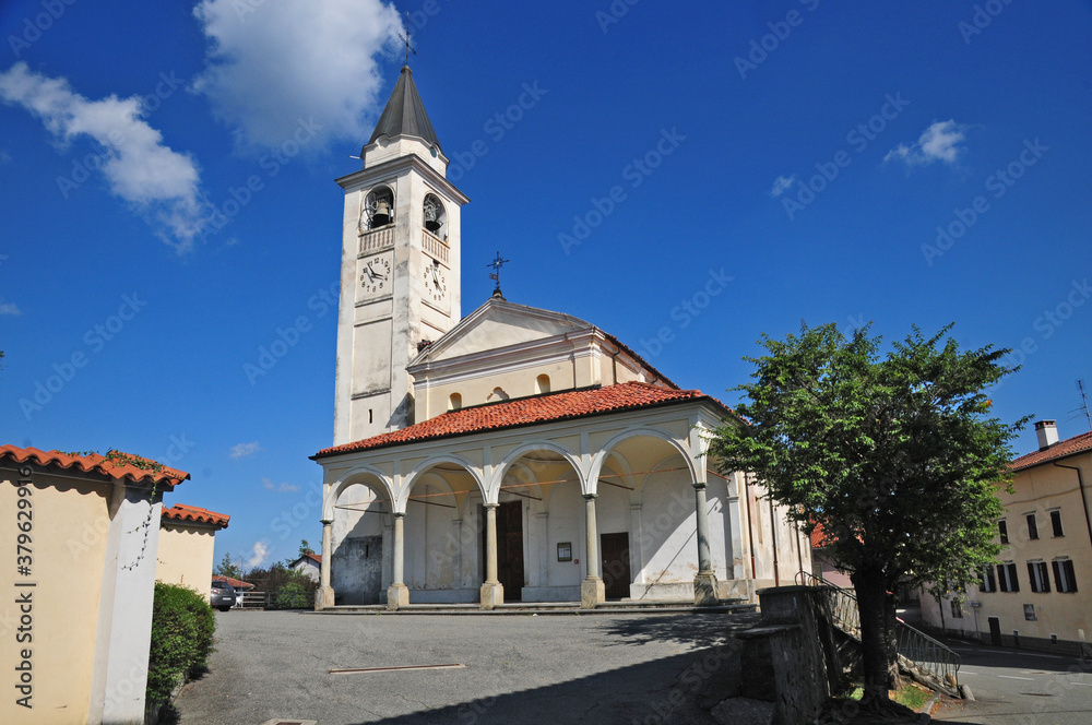 Torrazzo. la chiesa parrocchiale - Biella