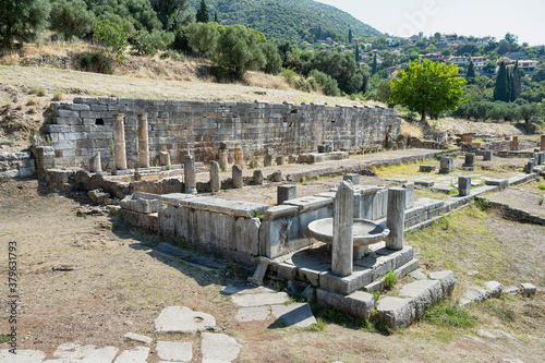 Brunnen der Arsinoe in der Ausgrabungsstätte  von Messeni, Peloponnes, Griechenland photo
