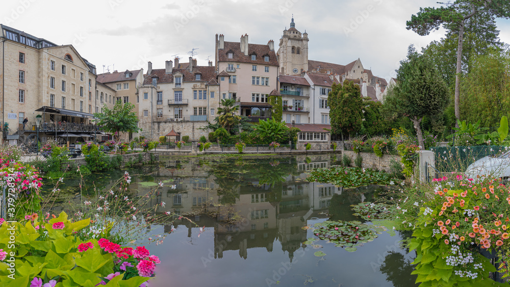 Fototapeta premium Dole, France - 08 31 2020: View of the tanners' channel