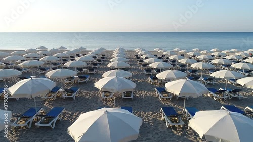 Estate, mare, spiaggia ombrelloni, stabilimento balneare. italia, costa, vacanza - Summer, sea, beach umbrellas, bathing establishment. Italy, coast, vacation. AERIAL SHOOTING WITH DRONE