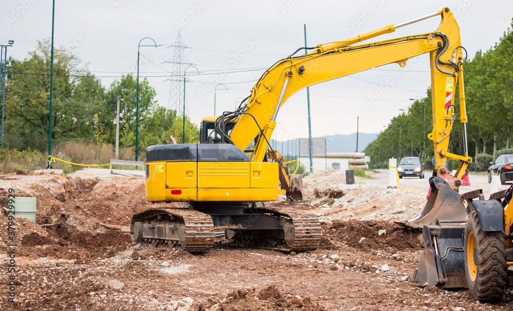 Working machines, reconstruction of roads due to better and faster transport. Excavation of old pipes and installation of a new water supply network Working machines, reconstruction of roads due to better and faster transport. Excavation of old pipes and installation of a new water supply network