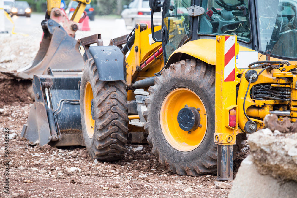Working machines, reconstruction of roads due to better and faster transport. Excavation of old pipes and installation of a new water supply network