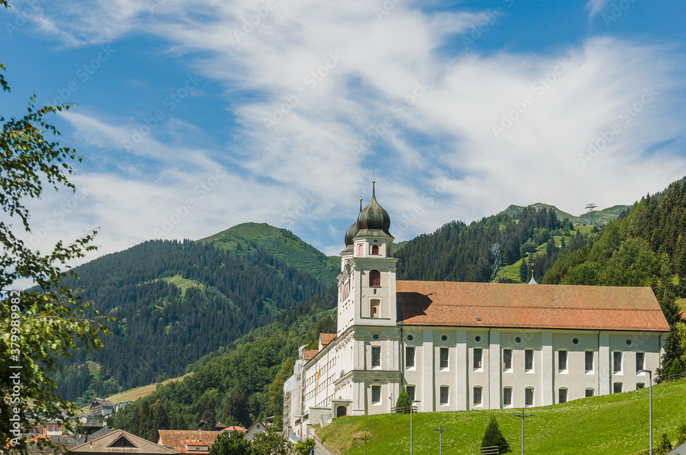Disentis, Kloster, Oberalppass, Bergstrasse, Rhein, Surselva, Alpen, Zugfahrt, Wanderweg, Sommer, Graubünden, Schweiz
