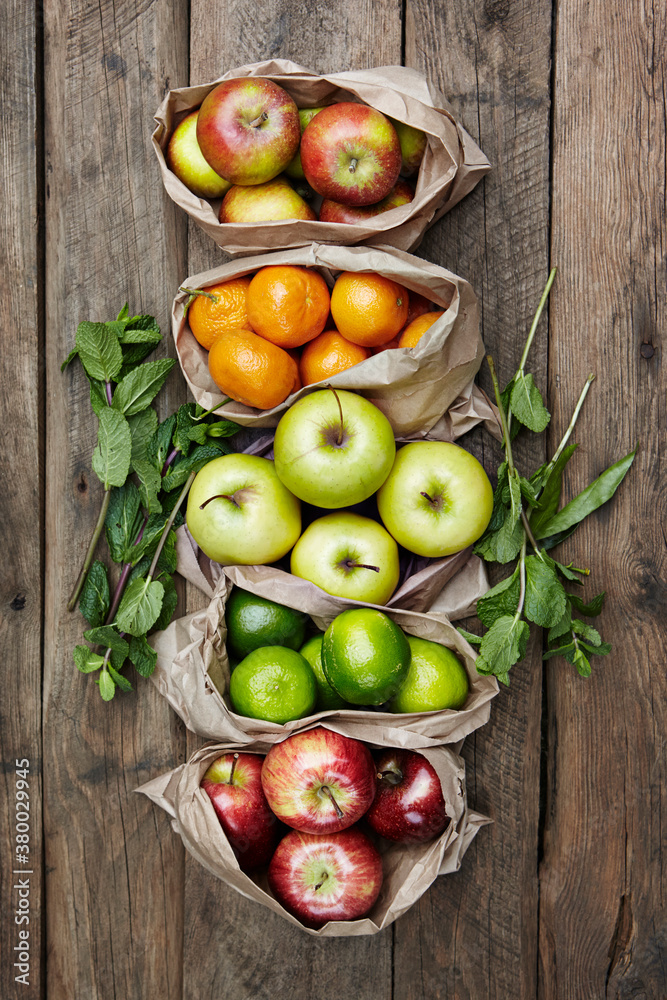 Lemons, limes, clementines and apples Lemons, limes, clementines and apples