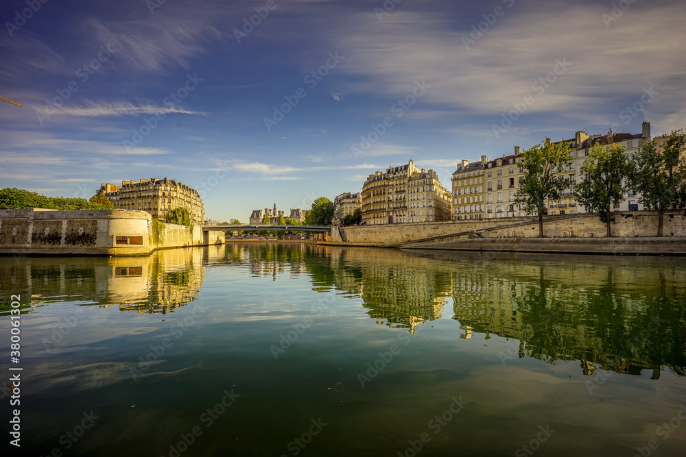 Naklejka premium Paris Monument 846