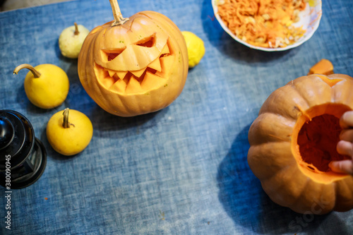 carve pumpkins for Halloween, Jack O' Lantern Carving Time