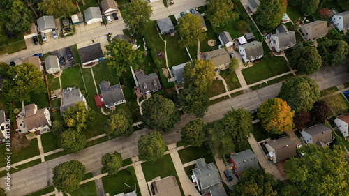 Photo Aerial drone view of American suburban neighborhood