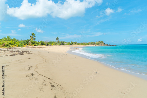 Happy bay beach on the caribbean island of st.maarten.