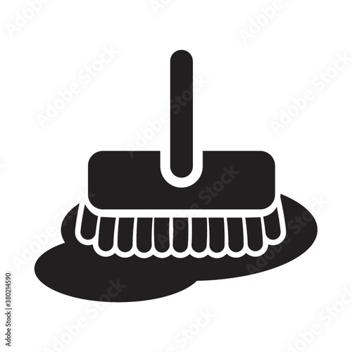 Brush broom