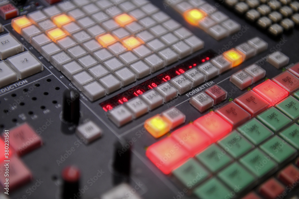 audio mixer console audio mixer console