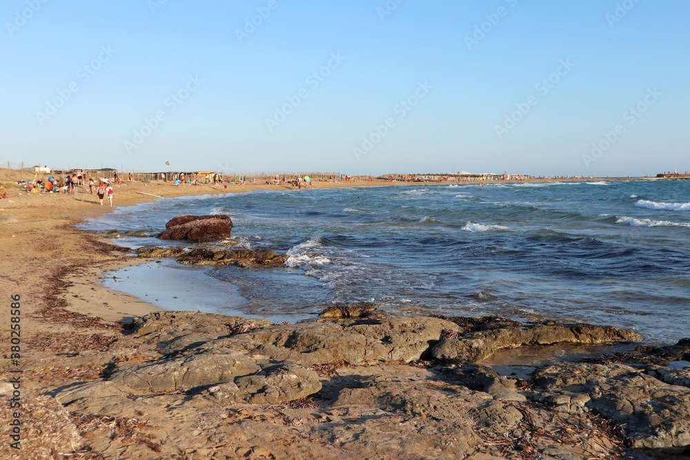 Portopalo di Capo Passero - Baia dell'Isola delle Correnti dalla scogliera Portopalo di Capo Passero - Baia dell'Isola delle Correnti dalla scogliera