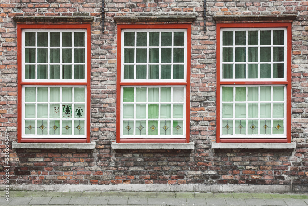 Red windows Red windows