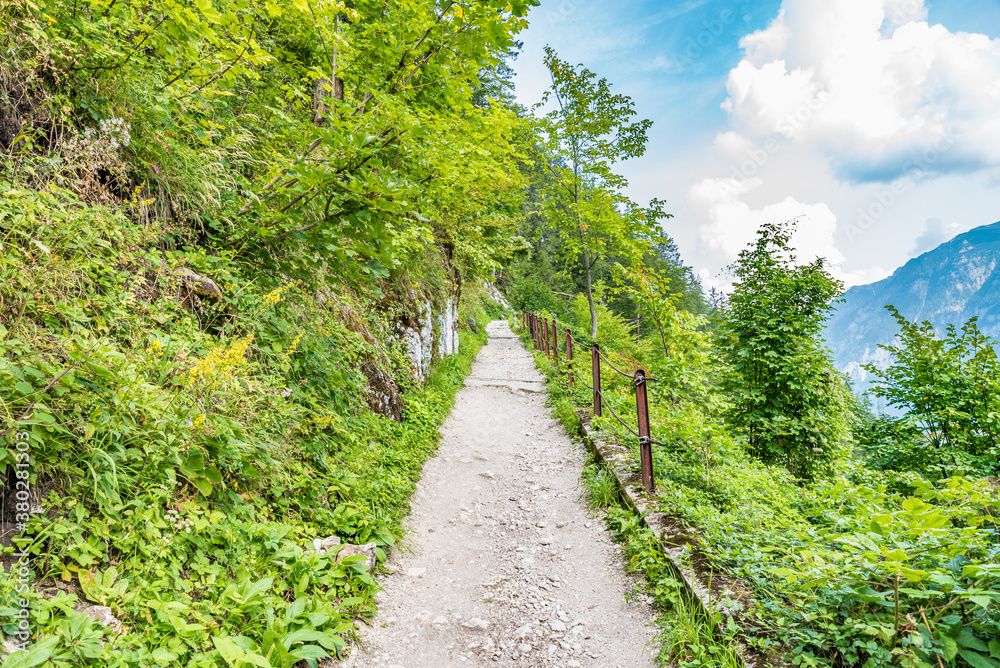 Trail from Hallstatt town to the Hallstatt Skywalk Trail from Hallstatt town to the Hallstatt Skywalk