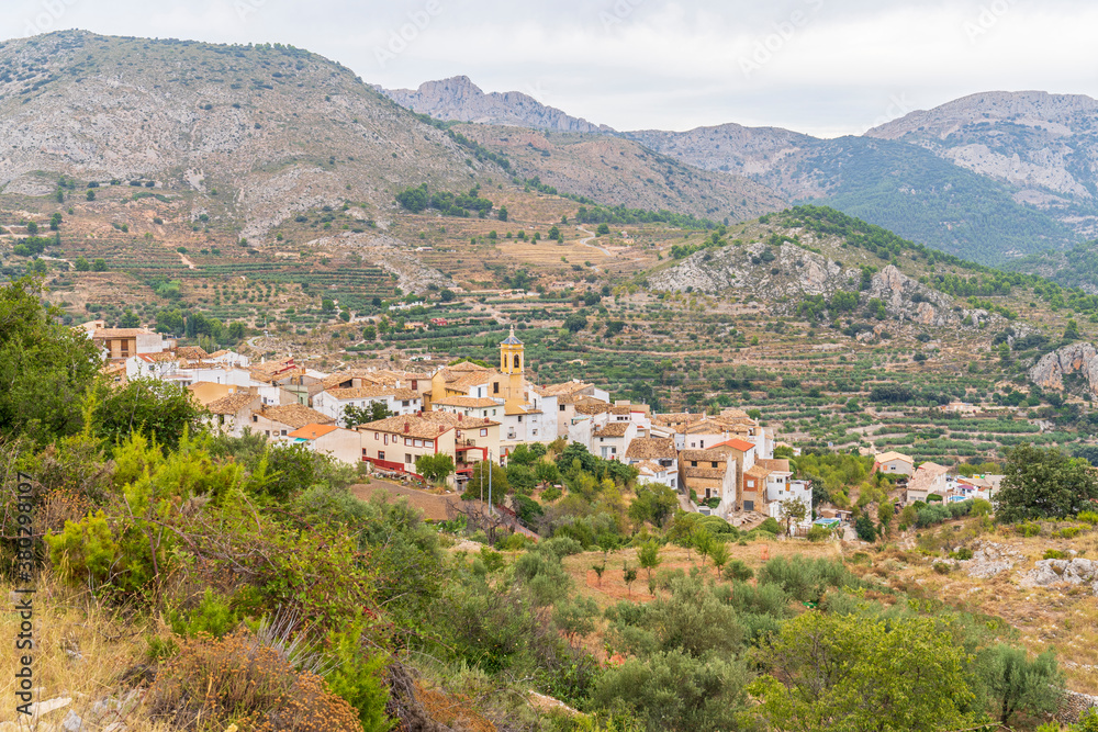 Views of the town and mountains of Confrides.