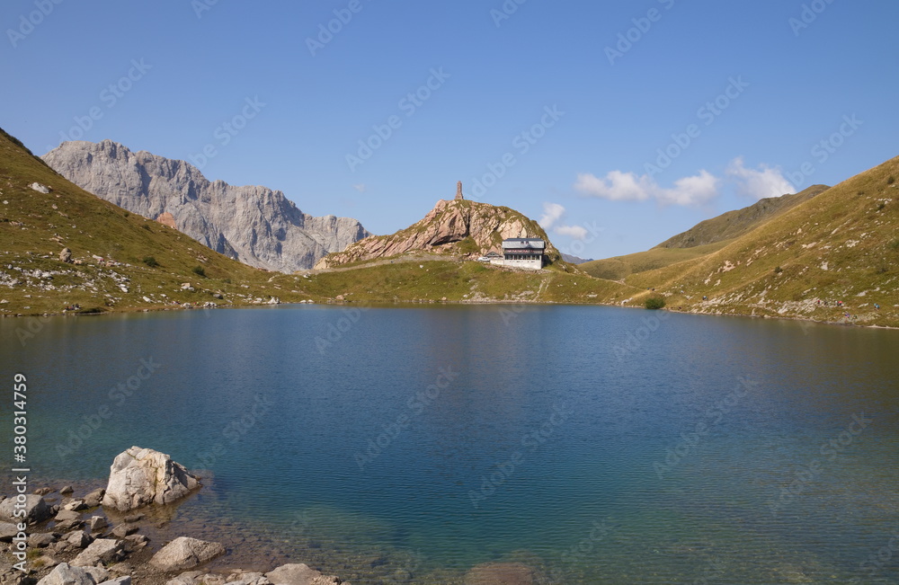Naklejka premium Wolayer See in den Karnischen Alpen / Oberkärnten /Österreich
