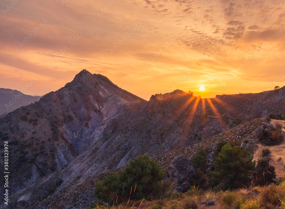Obraz premium sunset in the mountains