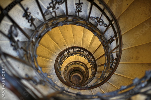 Special views of a spiral staircase structure