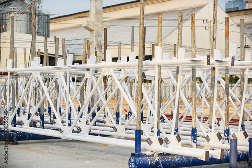 Billede på lærred fireproof painted steel structure roof truss before lifting to installation at t