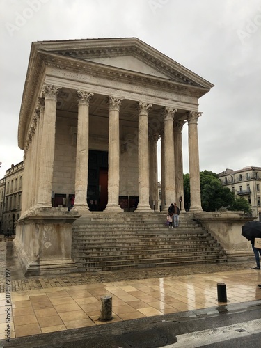 Pictures of Nature, Sky, Buildings, Dubai, France, Boats and many more