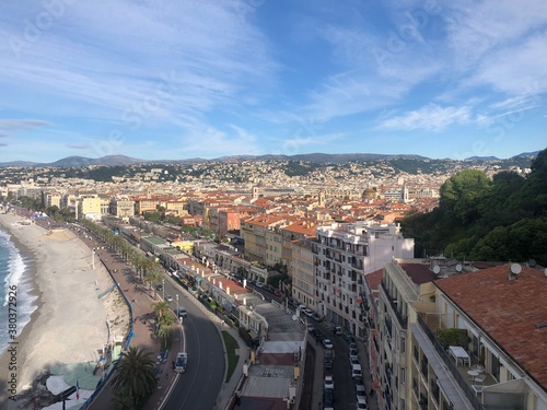 Pictures of Nature, Sky, Buildings, Dubai, France, Boats and many more