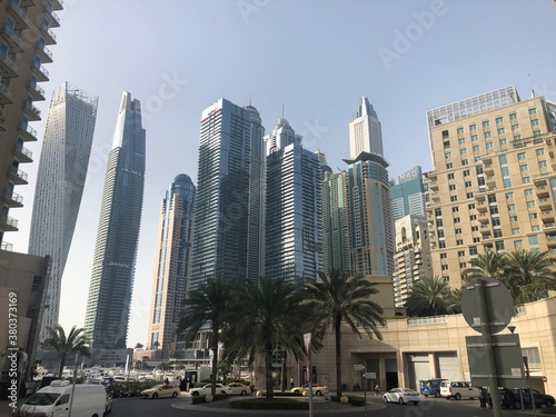 Pictures of Nature, Sky, Buildings, Dubai, France, Boats and many more