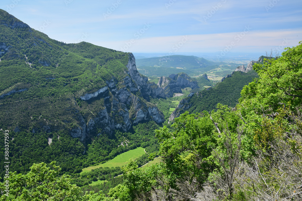 Obraz premium Gorges de la Forêt de Saou vu depuis la Chapelle Saint-Médard