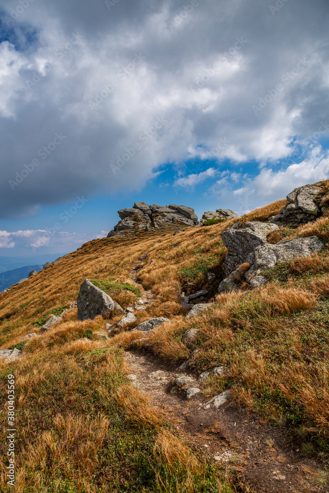 Beautiful landscape in the high carpathians. autumn in the mountains.