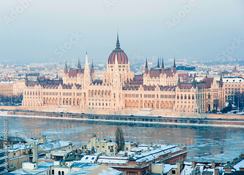 Hungarian parliament, winter