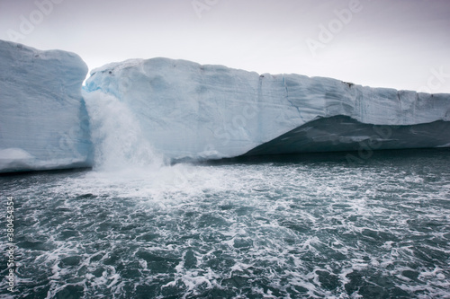 Bråsvellbreen Glacier, Svalbard, Norway