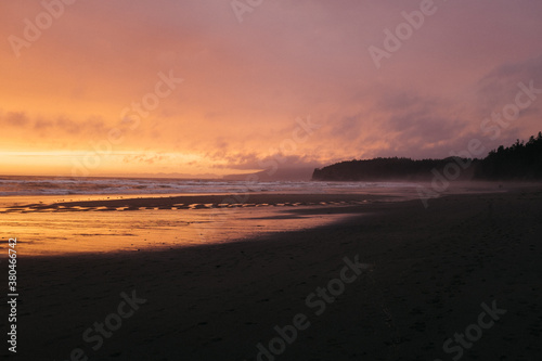 Wallpaper Mural sunset on washington (state) coast usa pacific ocean Torontodigital.ca