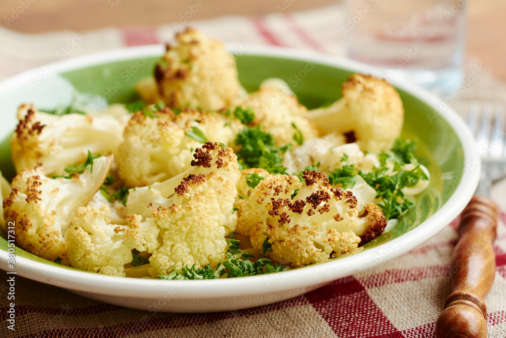 Roasted Cauliflower on Pasta Afredo Roasted Cauliflower on Pasta Afredo