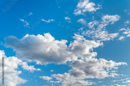 Fototapeta Naklejka Na Ścianę i Meble -  blue sky with white clouds. Close up. copy space