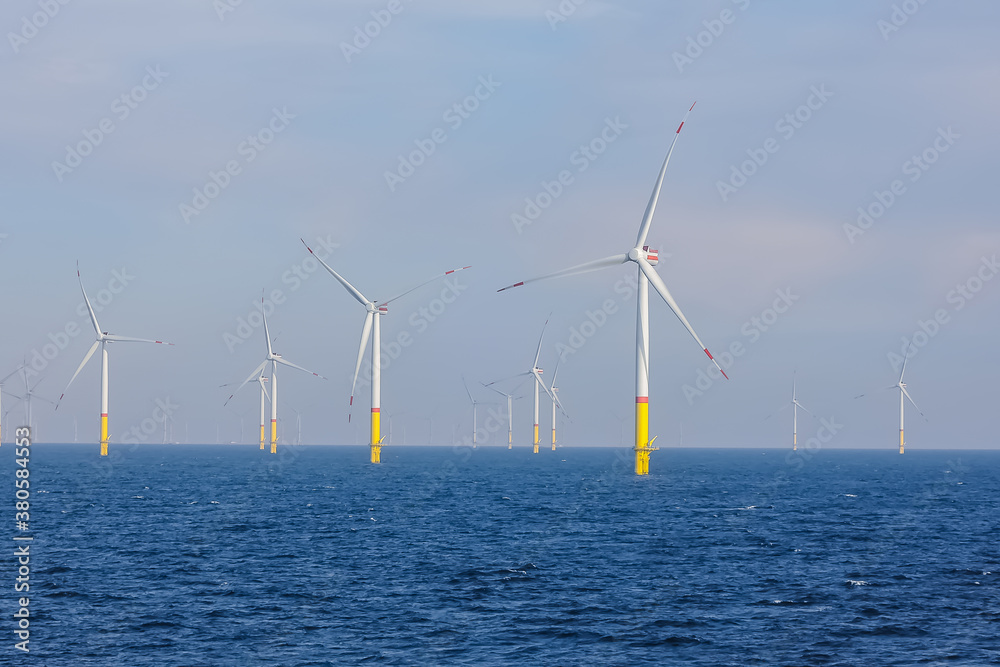 Windpark in der Ostsee vor Bornholm Dänemark