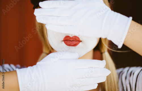 Female Mime photo