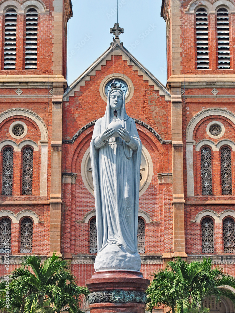 Statue in front of the Cathedral of Notre Dame de Saigon Statue in front of the Cathedral of Notre Dame de Saigon