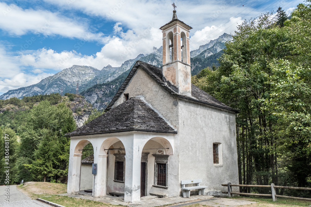 Fototapeta premium The oratory of Sainte Lucia in Uriezzo
