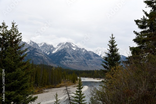 A VIEW OF THE BOW RIVER IN THE CANADIAN ROCKIES NEAR BANFF