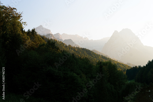 Zugspitze im Nebel, Herbst, Bayern