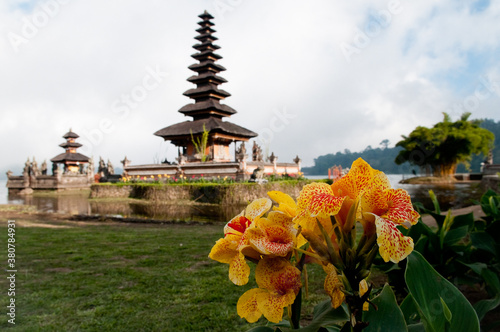 Pura Ulun temple photo