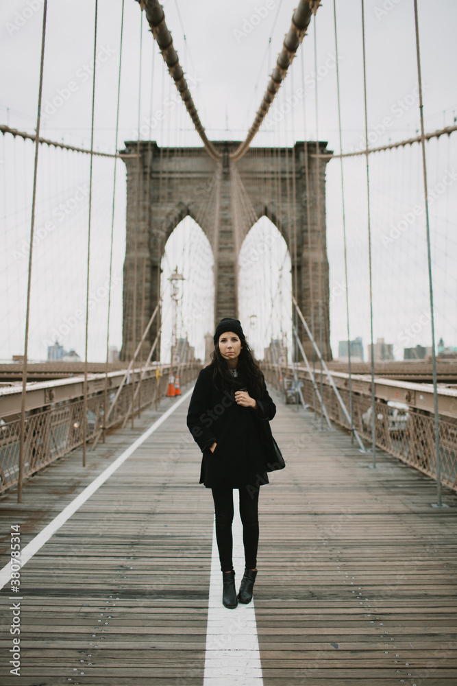 Woman on Brooklyn Bridge Woman on Brooklyn Bridge