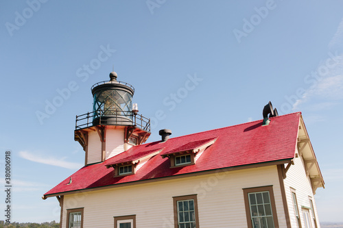 Wallpaper Mural Red and white lighthouse Torontodigital.ca