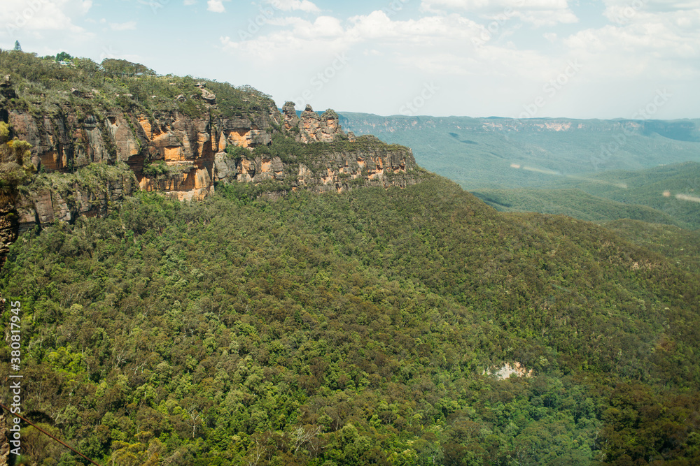 The Three Sisters, Famous formation at The Blue Mountains