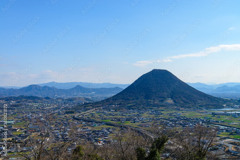 讃岐富士　飯野山と讃岐平野
