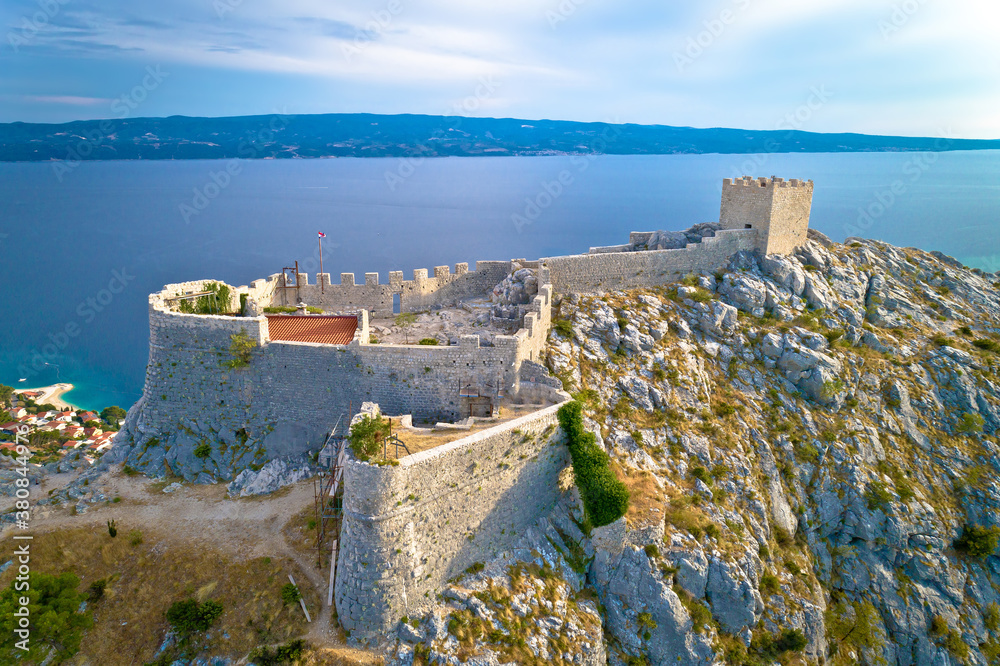 Starigrad Fortica fortress above Omis aerial view