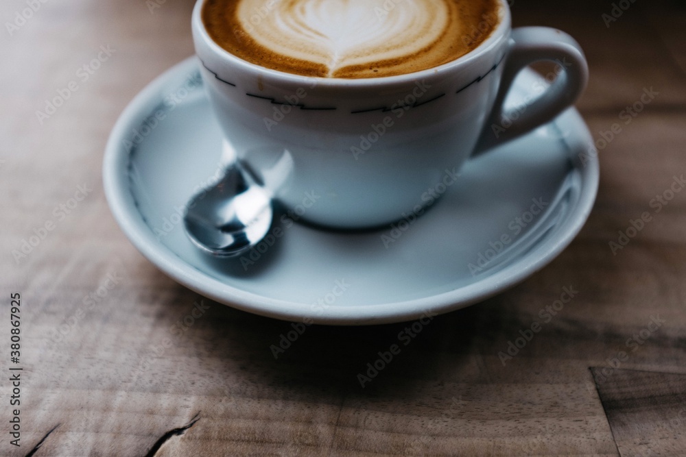 A cappuccino with nice latte art.