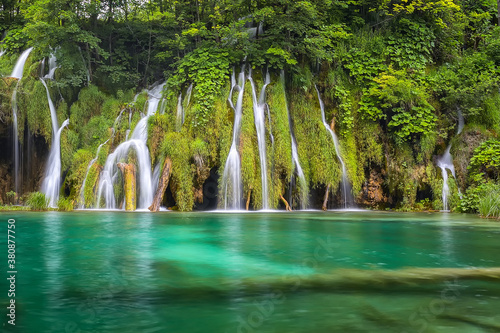 Fototapeta Naklejka Na Ścianę i Meble -  Plitvice Lakes National Park - Croatia