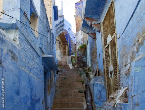 narrow street in the old town of Jodhpur called the blue city, Rajasthan, India  © Soldo76