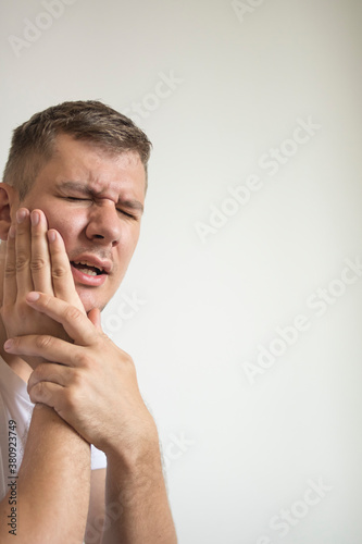  A guy with a toothache