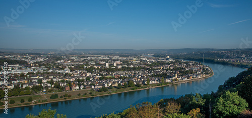 Rheinblick in Richtung Niederwerth, Koblenz © hkama