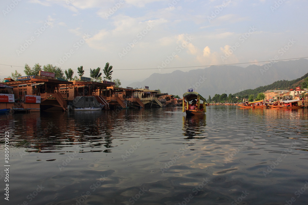 Kashmir, Srinagar, Beautiful, Dal Lake, India, water body with shikara 
